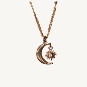 to the moon and back necklace 🌙💍